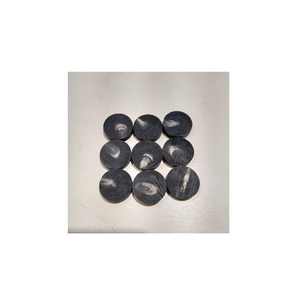 100% Blancs de boutons en corne naturelle Blancs de boutons de buffle Boutons d'animaux naturels Blancs de conception faits à la main Couleur noire en corne véritable - Product Image 6