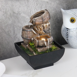 Fontaine d'eau à étages de table d'intérieur avec baril de <span class=keywords><strong>whisky</strong></span> pour bureau et table, hauteur de 8 pouces, en résine - Product Image 4