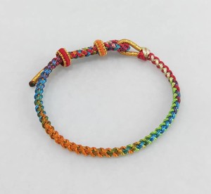 Bracelet porte-bonheur bouddhiste tressé tendance pour homme ou femme - Product Image 1