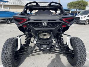 Can-Am Mavericks R X RS Triple Black ปี 2024 มือสองสำหรับขาย - Product Image 2
