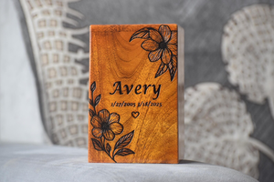 โกศเผาไม้ส่วนบุคคลพร้อมสลักลายดอกไม้พร้อมกล่องสลักชื่อตามสั่งและกล่องฝังศพ - Product Image 3