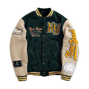 Chaqueta Universitaria Premium con Bloques de Color y Letras Gráficas, Cierre de Botones, Suave y Cómoda, de Poliéster, Corte Regular, Verde Oscuro y Albaricoque - Product Image 1