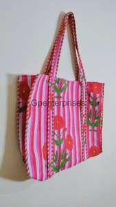 Sac fourre-tout d'été en coton matelassé imprimé de fleurs roses pour femmes Sacs à provisions à la mode - Product Image 2