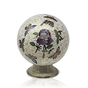 Urnes funéraires artisanales en métal de forme ronde, motif papillon et fleur, pour cendres humaines, forme personnalisée, taille standard disponible - Product Image 1
