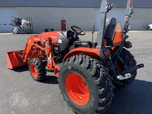 Tracteur d'occasion Kubota LX2620HSD, tracteur à roues Massey-Ferguson avec moteur de 30 à 120 CV, pompe à engrenages, composants principaux pour les fermes - Product Image 4
