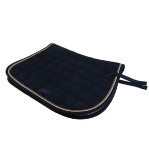 Tapis de selle de dressage en velours de luxe avec broderie de logo personnalisé, tapis d'équitation haut de gamme avec doublure anti-humidité et passepoil doré - Product Image 4