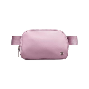 กระเป๋าคาดเอว Lululemon รุ่น Everywhere Belt Bag ความจุ 1 ลิตร (สีชมพูหม่น) - Product Image 1