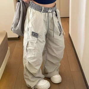 Pantalones de mujer ligeros de alta calidad, pantalones Cargo multibolsillos con estilo personalizado, pantalones Cargo de gran tamaño de algodón 100% para mujer - Product Image 1