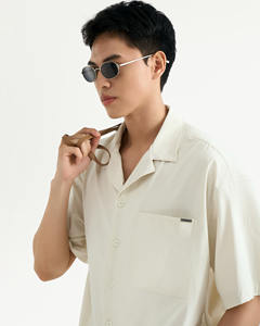 Camisa informal de manga corta de otoño para hombre, ajuste cuadrado, transpirable, ligera, comodidad diaria, rutina, nailon, licra, patrón sólido - Product Image 3