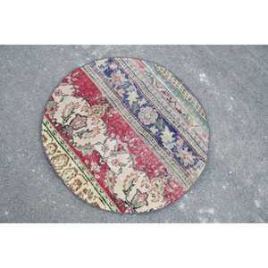 Vintage Round Rug 3.3x3.3 ft, Turkish <b>Red</b> Bordered <b>Wool</b> Rug - Product Image 4