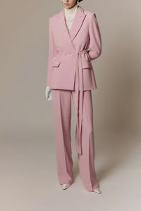 Elegante chaqueta de doble botonadura Margot para damas de alta calidad ODM trajes de negocios estilo hecho en Vietnam - Product Image 5