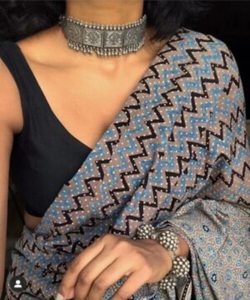 Impresionante colección de Sari de seda de Bollywood para mujer, perfecta para agregar glamour a eventos especiales y fiestas - Product Image 4