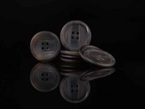 Botón Natural de Cuerno de Búfalo al por Mayor, Acabado en Blanco para Accesorios de Ropa, Alta Calidad - Product Image 2