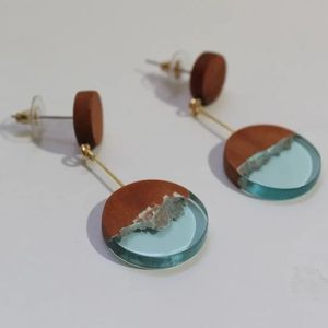 VARIETY WARMTH COLGANTES Lámina de oro Negro Resina blanca Pendientes en forma de corazón Cuadrado Redondo Geométrico Gota de resina de madera - Product Image 1