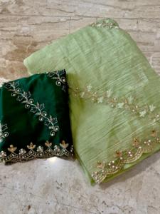 เสื้อเบลาส์ผ้าชีฟองเนื้อละเอียดตัดขอบด้วยลายปักสวยงาม - Product Image 4