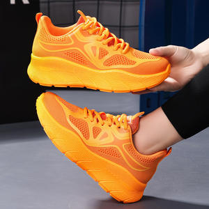 Baskets de sport souples et confortables pour homme en maille à lacets, couleur nude, idéales pour la course, la gym et le fitness, légères, parfaites pour l'été. - Product Image 2