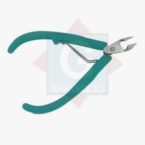 Cortador de cutículas de acero inoxidable curvo para uñas de alta calidad para uso conveniente en los dedos - Product Image 5