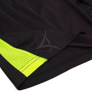 ชุดฟุตบอลผู้ชายแบบกำหนดเอง ทรงแอธเลติก น้ำหนักเบา ระบายอากาศได้ดี ผลิตจากโพลีเอสเตอร์ 100% พร้อมพิมพ์โลโก้ส่วนตัวสำหรับผู้ใหญ่ - Product Image 6