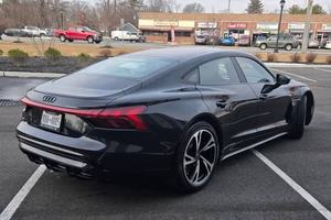 PRÊT À ÊTRE EXPÉDIÉ LHD/RHD 2022 AU-DI E-TRON GT PRESTIGE 522-HP DUAL-MOTOR AWD - Product Image 2