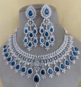 ชุดสร้อยคอเพชร zircon ดีไซเนอร์พร้อมต่างหูชุดเครื่องประดับเงินและหินสีเงินสำหรับงานแต่งงานสำหรับผู้หญิง - Product Image 4