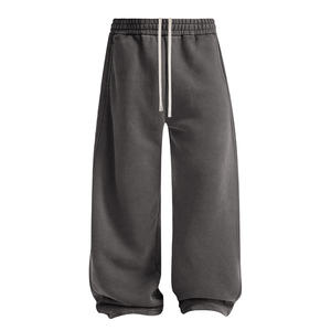 Pantalon de survêtement pour homme, style streetwear, ample et surdimensionné, coupe coupe-vent, en nylon, meilleur matériau utilisé, fabriqué sur mesure - Product Image 5