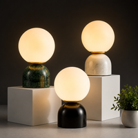 Lampe de table en marbre avec base en verre blanc, style nordique postmoderne créatif et minimaliste, pour chambre à coucher, chevet, salon, bureau et maison