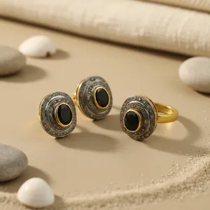Conjunto de Anillo y Aretes Chapados en Oro para Mujer con Piedras Preciosas Negras para Boda, con Perla, Diamante, Cobre y Estrás - Product Image 3