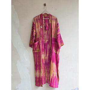 Peignoir Kimono Tie-Dye en Soie Crêpe Style Bohème pour un Look Vacances, Doux et Confortable, Idéal comme Cache-Maillot de Bain - Product Image 2