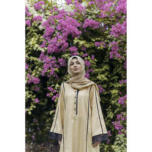 Blusas y Camisas Doradas para Mujer - Product Image 2