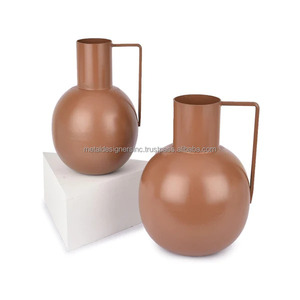Ensemble de 2 vases vintage en métal brun avec poignée pour décoration de la maison pour chambre à coucher, salon, bureau ou mariage - Product Image 5