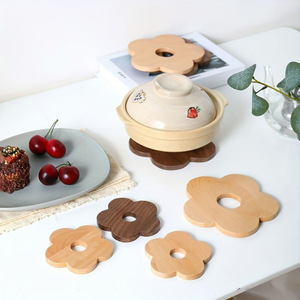 Juego de Posavasos Cuadrados de Madera Natural de 5 mm, Clásicos, Ecológicos y Resistentes al Calor para Mesa de Centro - Product Image 2