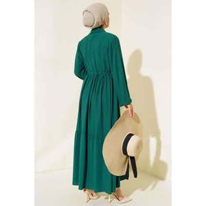 Vestido casual Esmeralda con diseño de tapeta de túnel - Product Image 4