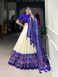 Lehenga choli ชุดแต่งงานแบบรูดซิปมีเชือกผูกแบบอินเดียผ้าแคนวาสผ้าไหมแบบปากีสถาน - Product Image 2