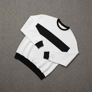 เสื้อสเวตเชิ้ตคอกลมผ้าฟลีซทรงปกติสำหรับผู้ชาย ดีไซน์ใหม่สำหรับฤดูหนาว น้ำหนัก 320 กรัม ผลิตจากผ้าฝ้ายผสมโพลีเอสเตอร์ เนื้อหนา สีพื้น - Product Image 5