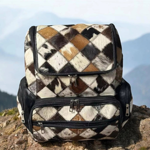 Top qualité fait à la main multicolore noir Patchwork cheveux de vache sur sac à dos en cuir rustique Chic mamans couches sac et sac de tous les jours - Product Image 1