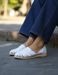 Mocassins en cuir tissé pour femmes, chaussures plates à enfiler, respirantes, antidérapantes, chaussures de marche décontractées - Product Image 1