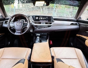 LEXUS ES350 3.5L 6 cilindri benzina 302 CV trazione anteriore Euro 6 cambio automatico guida a sinistra usata 2020 - Product Image 2