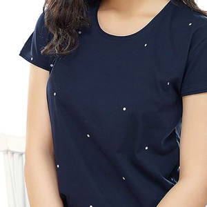 Ensemble deux pièces décontracté pour femmes Logo personnalisé Motif solide Haut à manches courtes et short respirant Prix d'usine - Product Image 6