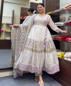 Anarkali ผ้าฝ้ายพิมพ์ลายดิจิทัลเสื้อผ้าแนวพื้นเมือง - Product Image 1