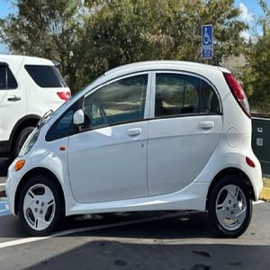 MMIEV ES 2012 d'occasion en excellent état, transmission automatique manuelle, conduite à droite, conduite à gauche, prêt à être expédié - Product Image 6