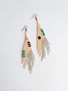 Boucles d'oreilles brodées de perles de rocaille écologiques Boucles d'oreilles en perles brodées Boucles d'oreilles brodées de perles fabriquées à la main personnalisées - Product Image 6