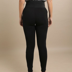 Women sports <b>leggings</b> with custom logo OEM breathable fabric stretch design perfect for promotional events and fitness - Product Image 3