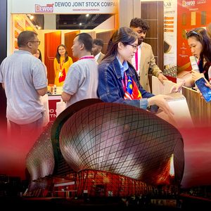 Puerta interior de madera de seguridad de último diseño al por mayor para casas puerta interior de madera de núcleo hueco fabricante de Vietnam - Product Image 4