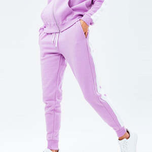 Chándal Deportivo para Mujer con Logotipo Personalizado, Diseño Más Reciente de 2025, Venta al por Mayor OEM/ODM, Ajuste Regular, Color Sólido, para Venta en Línea a Bajo Precio - Product Image 6