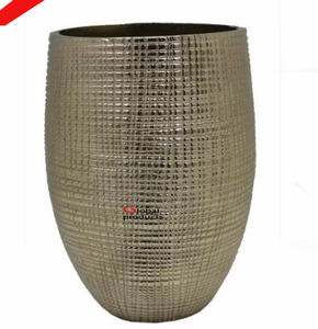 Hermoso aspecto macetero de aspecto de flor de metal con acabado dorado para restaurante y bar de hotel - Product Image 5