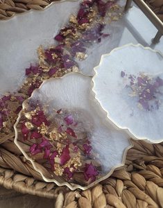 Posavasos de resina único Diseño Look Resina artesanal con posavasos de forma redonda para café y bebida de té con venta - Product Image 1