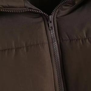 Venta al por mayor de mujeres personalizadas impermeable Floral Puffer cubierto Zip largo de alta calidad estampado acolchado de moda nuevo diseño chaqueta Casual - Product Image 3