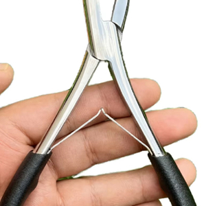 Pinzas para Extensiones de Cabello de Acero Inoxidable IMANS ENTERPRISES Modelo IE-HX-0094 para Extensiones de Cabello Marca Privada Hecho en Pakistán - Product Image 3