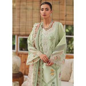 Ensemble de costume pour femme Crimson, chemise brodée Chikanari en 3 pièces avec dupatta imprimé en mousseline et pantalon brodé - BIC-4748 - Product Image 3