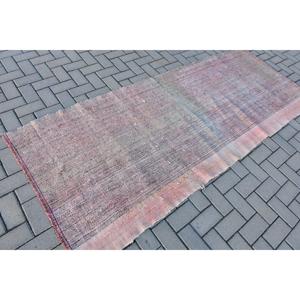 Tapis turc vintage, tapis Kilim 3,37x8,2 pieds, tapis patchwork gris et rouge - Product Image 2
